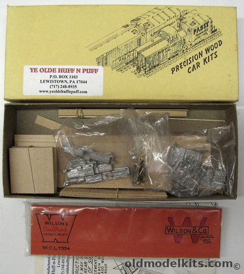 Ye Olde Huff-N-Puff S 36 Foot Wooden Billboard Reefer Wilsons Canned Meats - 'S' Scale Craftsman Kit, 557 plastic model kit